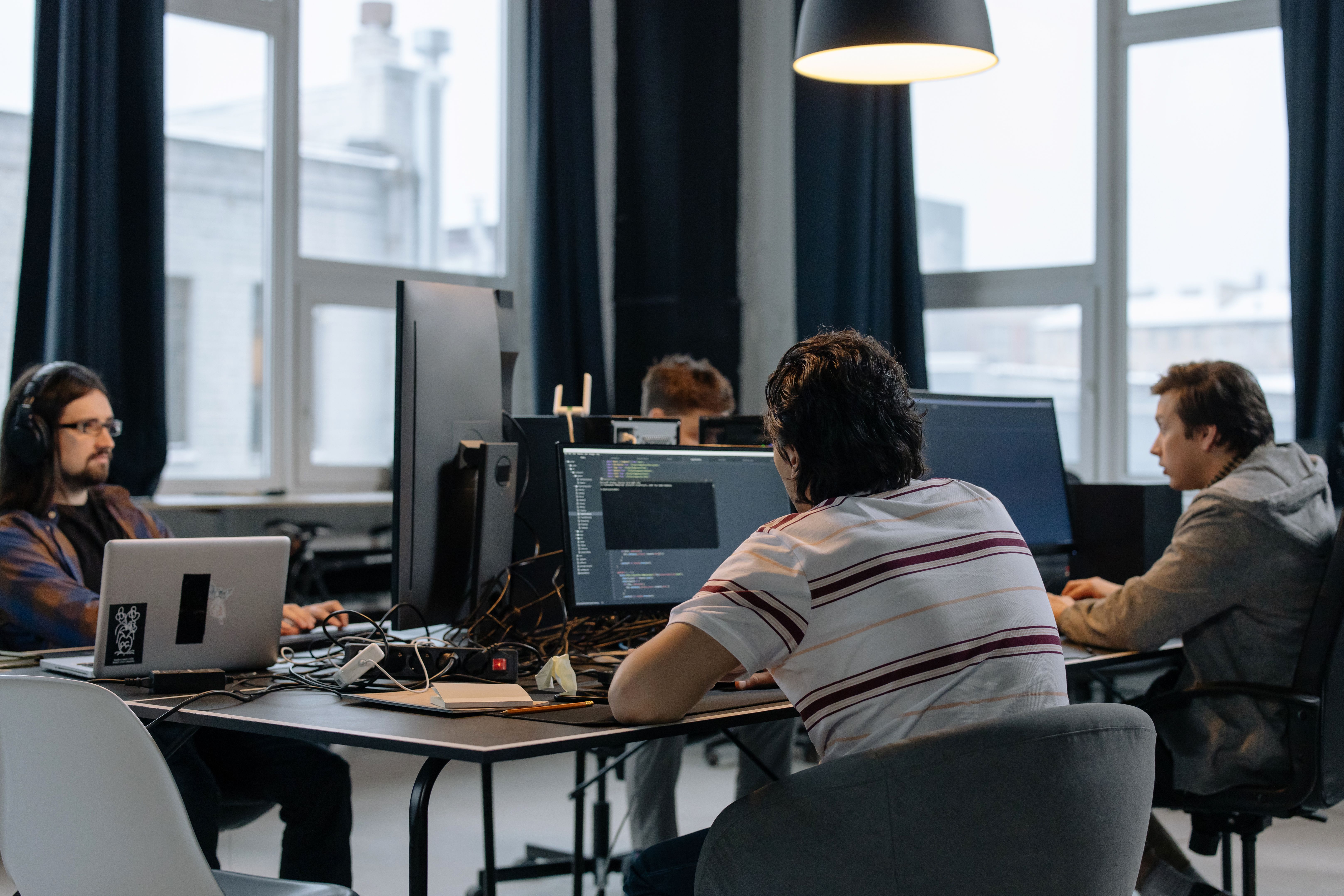 How to choose a software development agency (without getting burned)